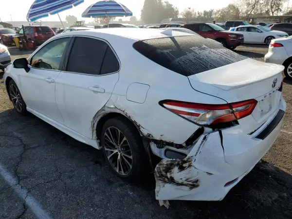4T1G11AK6LU500996 2020 TOYOTA CAMRY - Image 2