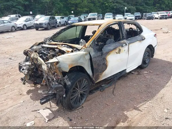 4T1G11AK6LU502795 2020 TOYOTA CAMRY - Image 2