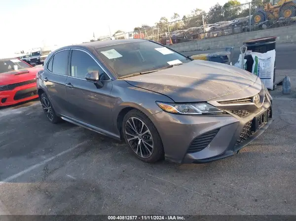 4T1G11AK6LU503218 2020 TOYOTA CAMRY - Image 1