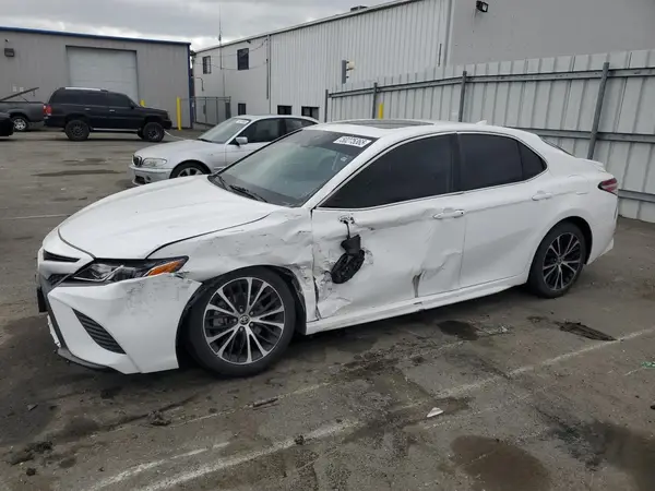 4T1G11AK6LU505373 2020 TOYOTA CAMRY - Image 1