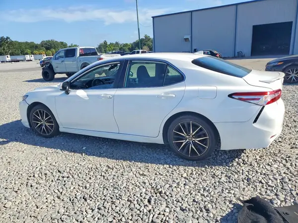 4T1G11AK6LU506734 2020 TOYOTA CAMRY - Image 2