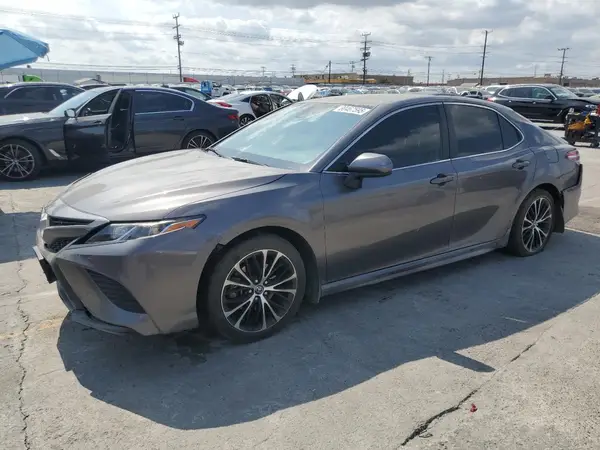 4T1G11AK6LU857210 2020 TOYOTA CAMRY - Image 1