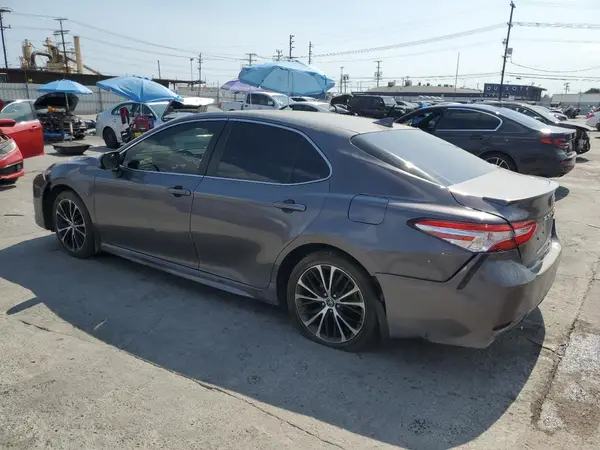 4T1G11AK6LU857210 2020 TOYOTA CAMRY - Image 2