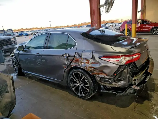4T1G11AK6LU870832 2020 TOYOTA CAMRY - Image 2