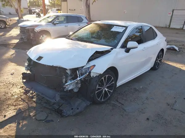 4T1G11AK6LU874329 2020 TOYOTA CAMRY - Image 2
