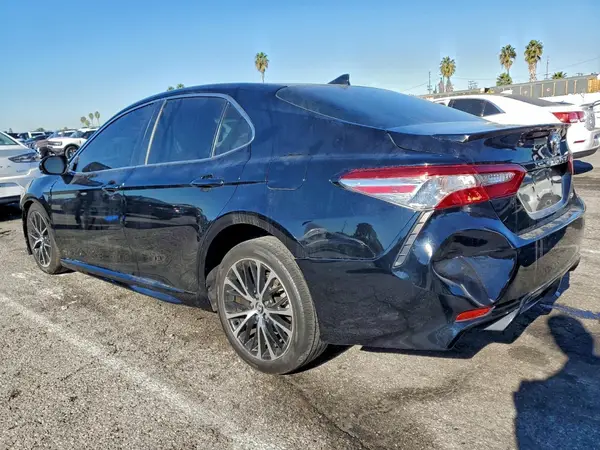 4T1G11AK6LU877277 2020 TOYOTA CAMRY - Image 2