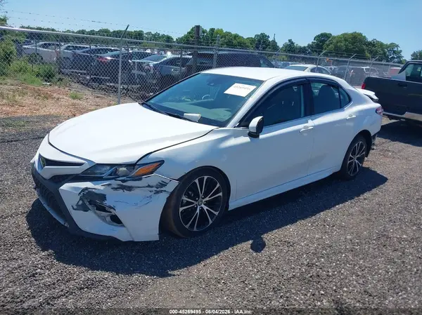 4T1G11AK6LU877893 2020 TOYOTA CAMRY - Image 2