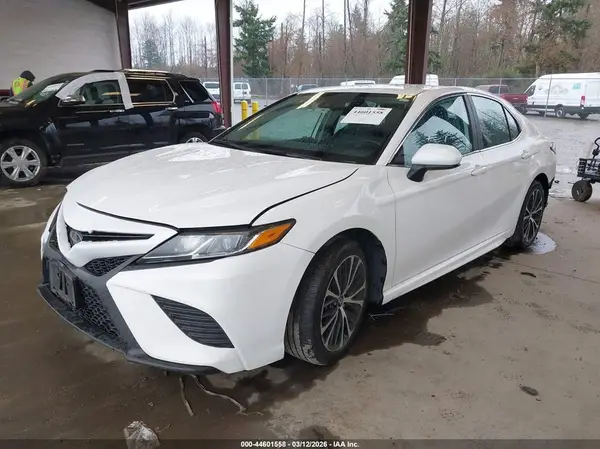 4T1G11AK6LU889381 2020 TOYOTA CAMRY - Image 2