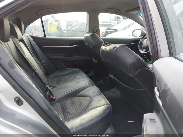 4T1G11AK6LU889395 2020 TOYOTA CAMRY - Image 8