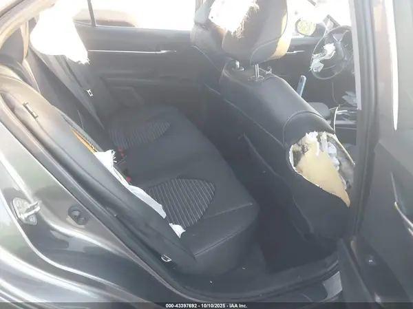 4T1G11AK6LU898100 2020 TOYOTA CAMRY - Image 8