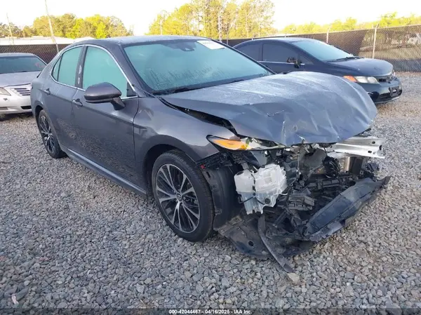 4T1G11AK6LU898422 2020 TOYOTA CAMRY - Image 1