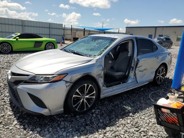 4T1G11AK6LU899098 2020 TOYOTA CAMRY - Image 1