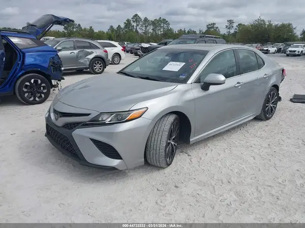 4T1G11AK6LU900556 2020 TOYOTA CAMRY - Image 2