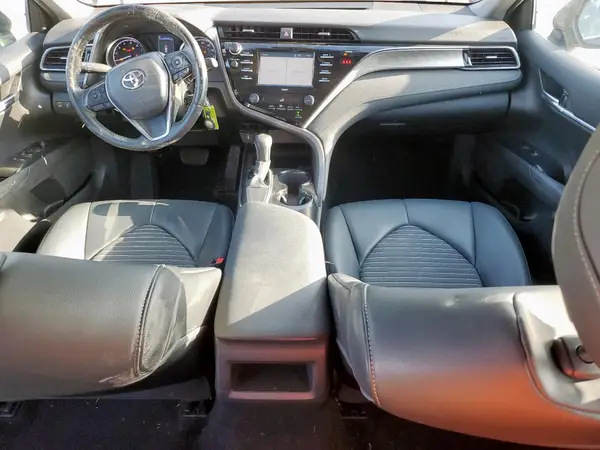 4T1G11AK6LU900640 2020 TOYOTA CAMRY - Image 8