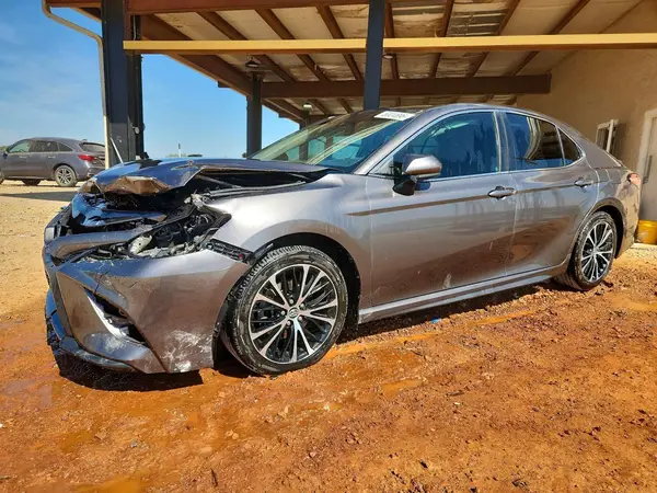 4T1G11AK6LU903599 2020 TOYOTA CAMRY - Image 1