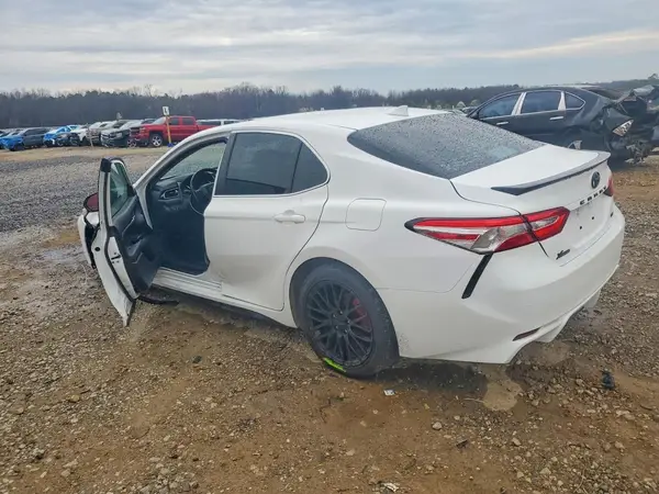 4T1G11AK6LU911279 2020 TOYOTA CAMRY - Image 2