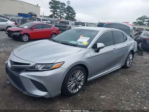 4T1G11AK6LU917308 2020 TOYOTA CAMRY - Image 2