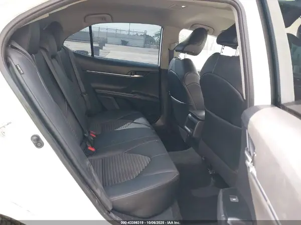 4T1G11AK6LU923478 2020 TOYOTA CAMRY - Image 8