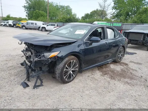 4T1G11AK6LU924744 2020 TOYOTA CAMRY - Image 2