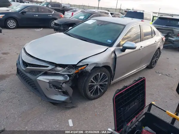 4T1G11AK6LU931161 2020 TOYOTA CAMRY - Image 2