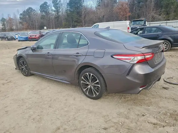 4T1G11AK6LU933878 2020 TOYOTA CAMRY - Image 2
