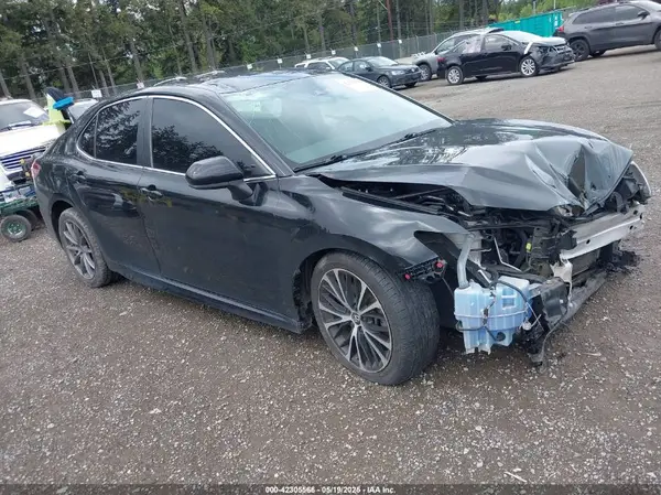4T1G11AK6LU936120 2020 TOYOTA CAMRY - Image 1