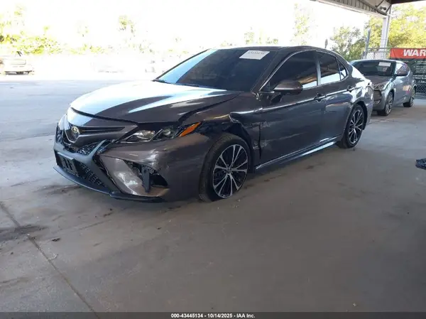 4T1G11AK6LU936652 2020 TOYOTA CAMRY - Image 2