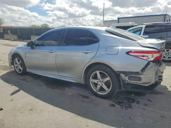 4T1G11AK6LU940796 2020 TOYOTA CAMRY - Image 2