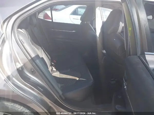 4T1G11AK6LU942189 2020 TOYOTA CAMRY - Image 8
