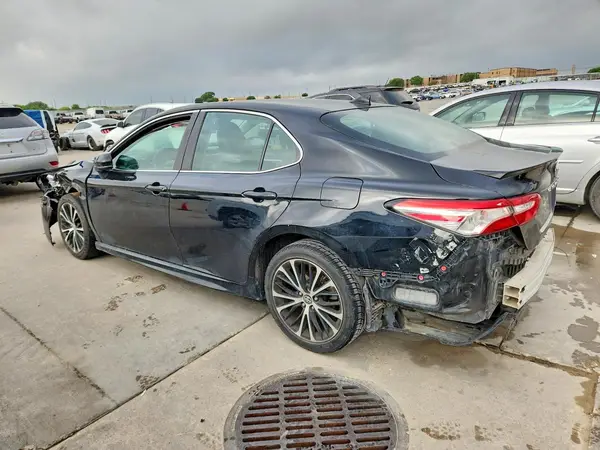 4T1G11AK6LU944671 2020 TOYOTA CAMRY - Image 2