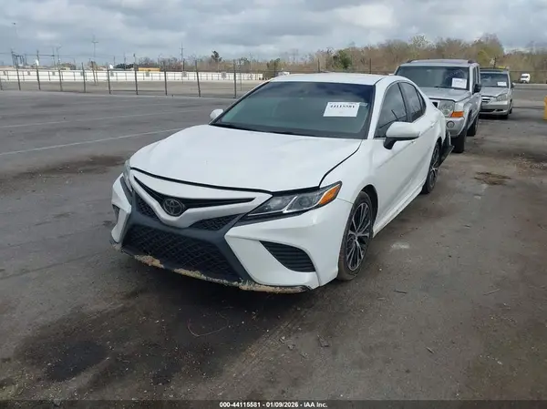 4T1G11AK6LU944816 2020 TOYOTA CAMRY - Image 2