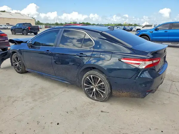 4T1G11AK6LU947747 2020 TOYOTA CAMRY - Image 2