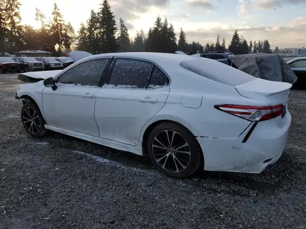 4T1G11AK6LU949935 2020 TOYOTA CAMRY - Image 2