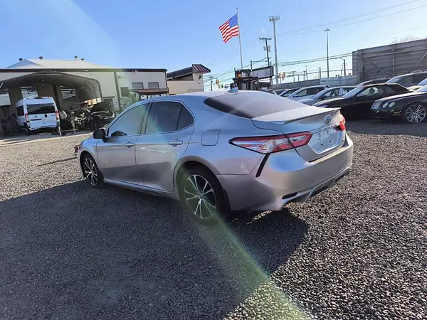 4T1G11AK6LU950082 2020 TOYOTA CAMRY - Image 2