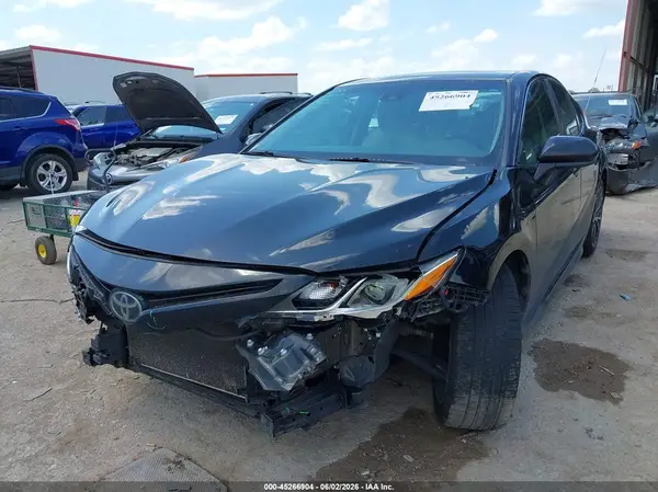 4T1G11AK6LU951071 2020 TOYOTA CAMRY - Image 2