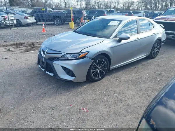 4T1G11AK6LU960711 2020 TOYOTA CAMRY - Image 2
