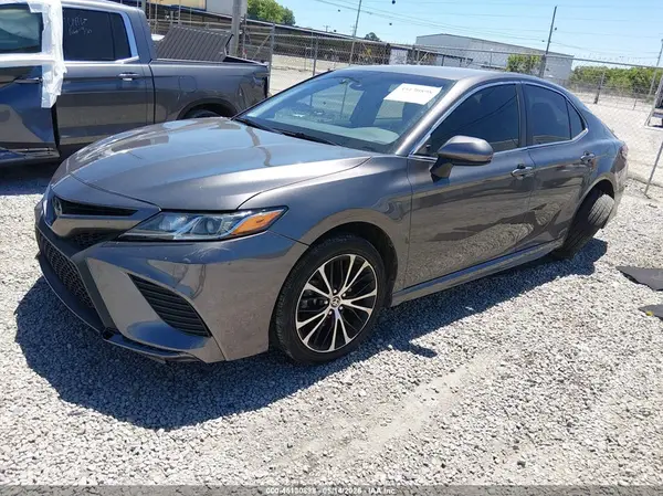 4T1G11AK6LU961583 2020 TOYOTA CAMRY - Image 2