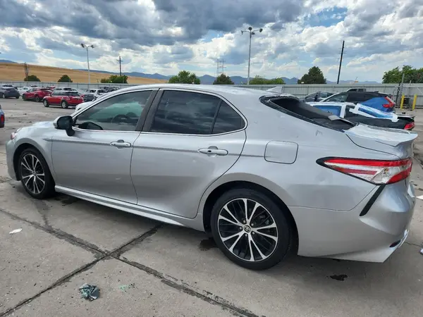 4T1G11AK6LU962099 2020 TOYOTA CAMRY - Image 2