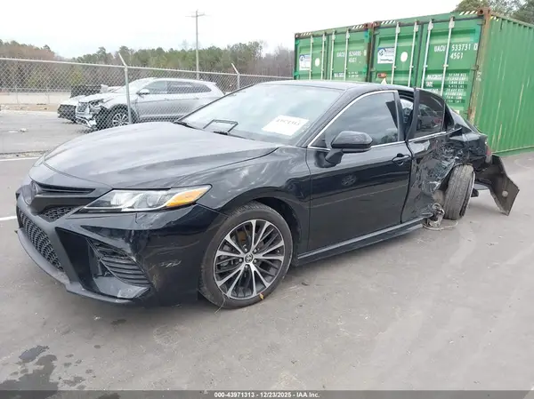 4T1G11AK6LU962913 2020 TOYOTA CAMRY - Image 2