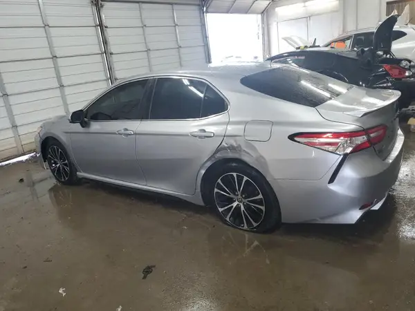 4T1G11AK6LU968002 2020 TOYOTA CAMRY - Image 2