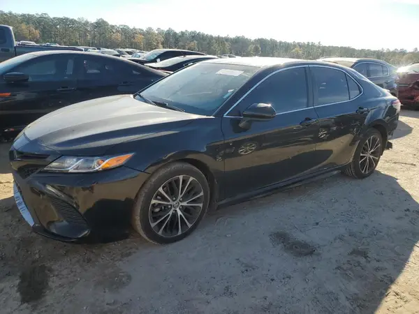 4T1G11AK6LU971501 2020 TOYOTA CAMRY - Image 1
