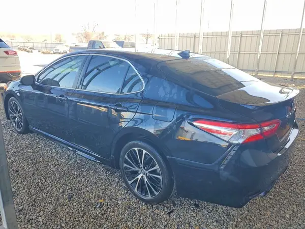 4T1G11AK6LU971661 2020 TOYOTA CAMRY - Image 2