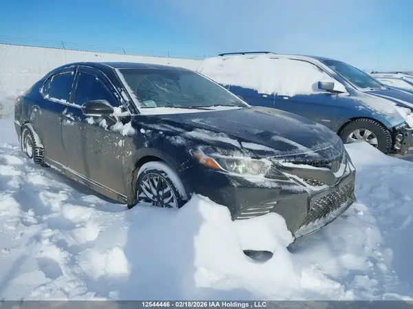 4T1G11AK6LU980425 2020 TOYOTA CAMRY - Image 1
