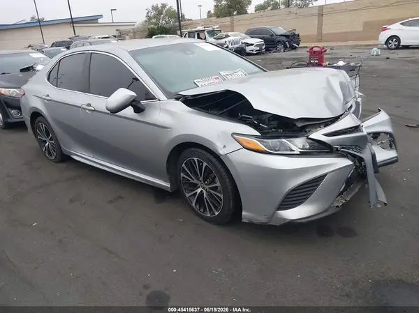 4T1G11AK6LU982711 2020 TOYOTA CAMRY - Image 1