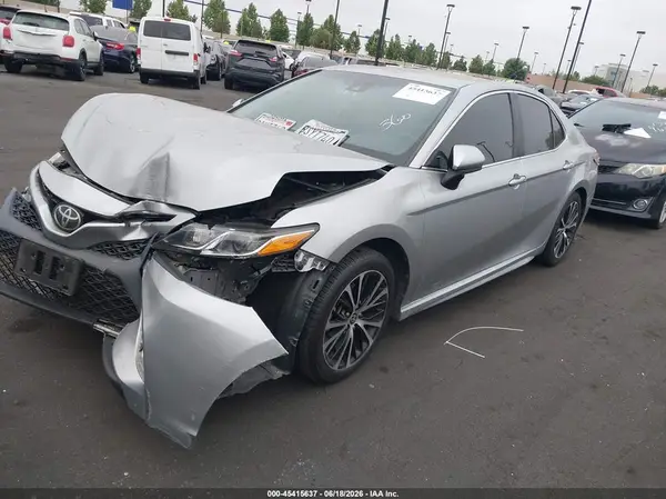 4T1G11AK6LU982711 2020 TOYOTA CAMRY - Image 2