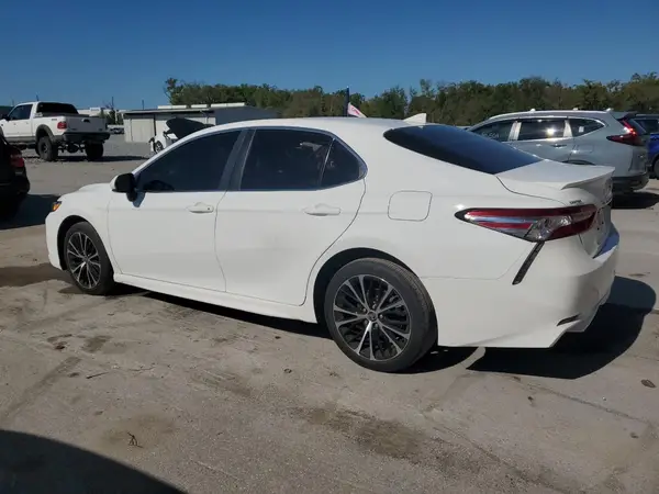4T1G11AK6LU989836 2020 TOYOTA CAMRY - Image 2