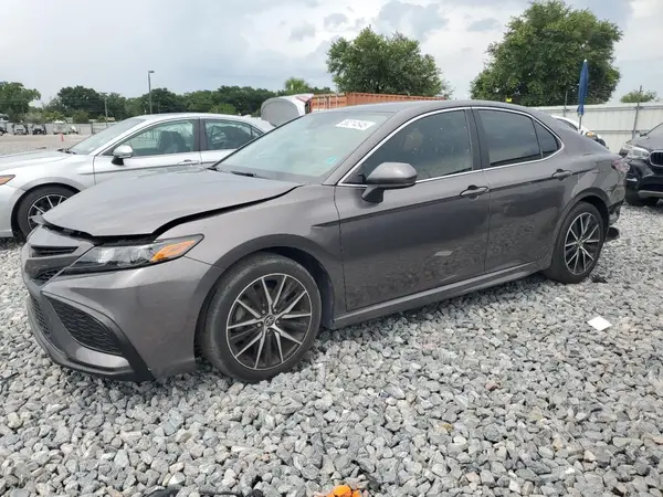 4T1G11AK6MU403315 2021 TOYOTA CAMRY - Image 1