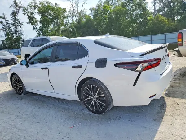 4T1G11AK6MU404173 2021 TOYOTA CAMRY - Image 2
