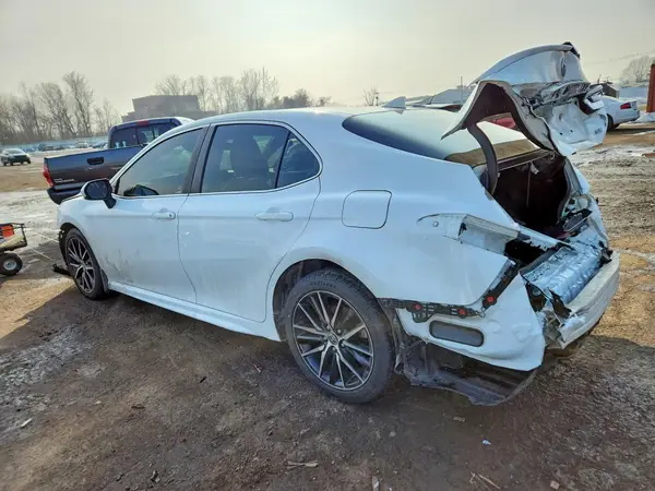 4T1G11AK6MU405792 2021 TOYOTA CAMRY - Image 2