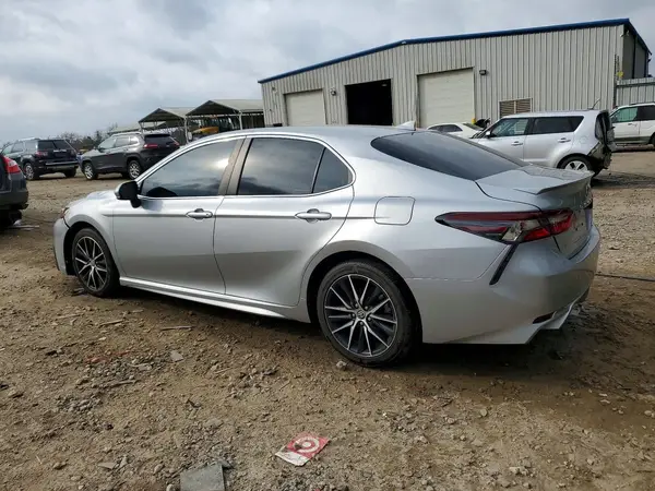 4T1G11AK6MU406683 2021 TOYOTA CAMRY - Image 2